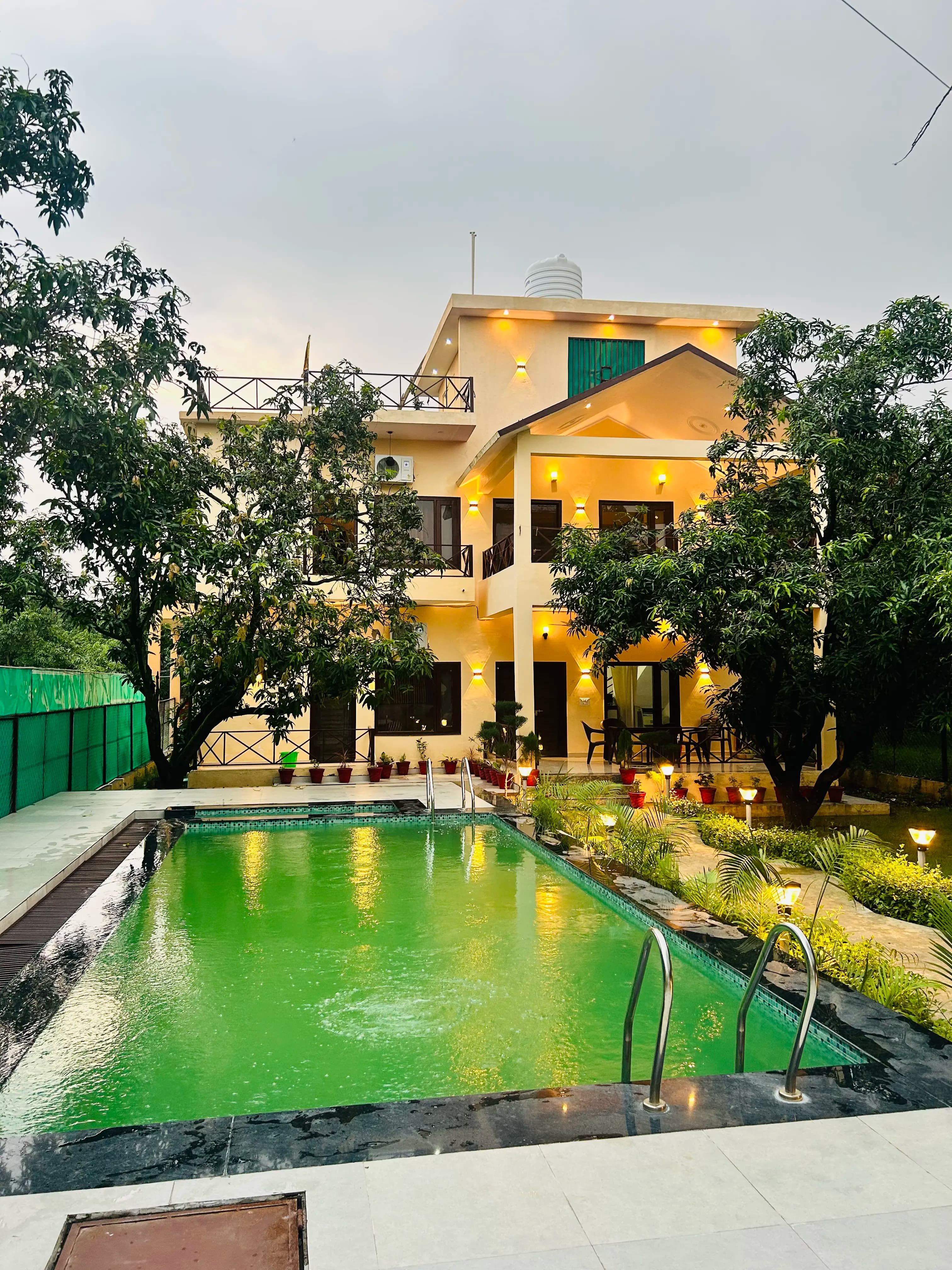 Corbett Sunshine HomeStay - Luxury homestay with a swimming pool and paddy field views in Jim Corbett - Ramnagar
